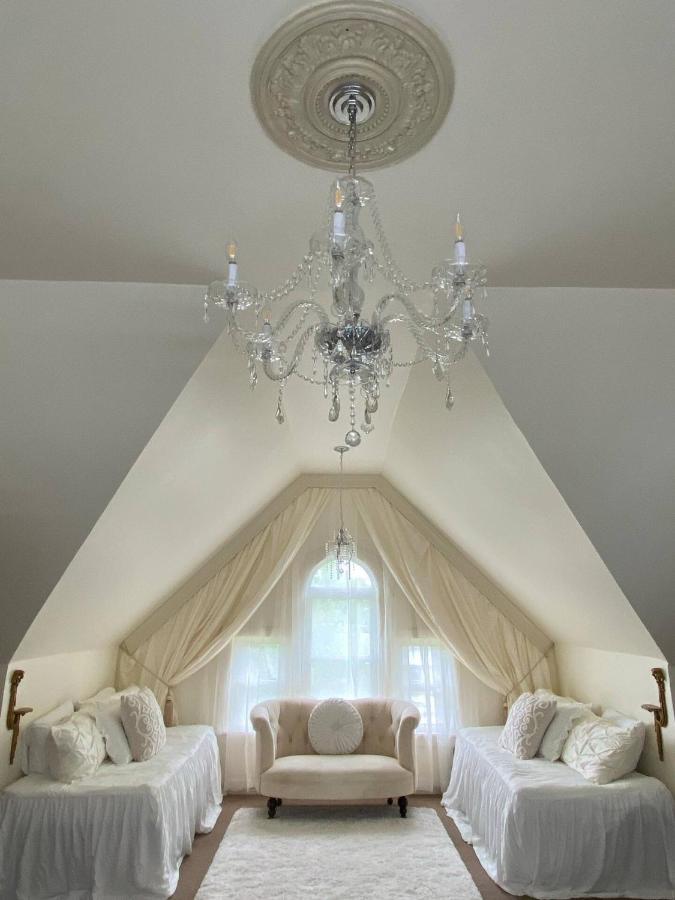 Four Winds Victorian Venue & Suites Bonham Rum bild